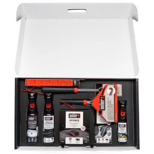 Kit di pulizia Weber 10 pezzi per griglie a gas in acciaio inox, con spazzole, detergenti, spugne e raschietto.