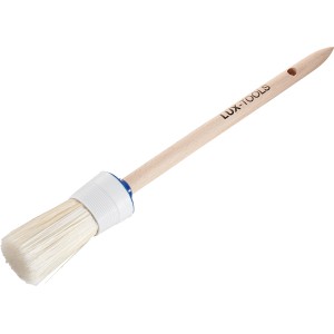 Pennello tondo LUX per vernice misura 6 con manico in legno chiaro e setole bianche per verniciatura.