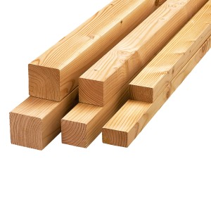 Bois de construction en douglas, 2,8x4,5x300 cm, idéal pour terrasses et intérieur.