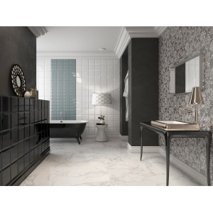 Salle de bain avec carreaux muraux Metro Facette gris brillant, format 10x20 cm.