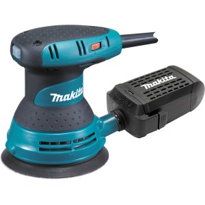 Ponceuse excentrique Makita BO5031J, disque de 125 mm, avec aspiration de poussière.