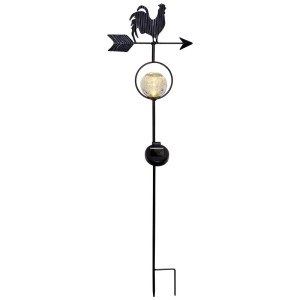 Schwarzer LED-Solarspiess mit Wetterfahne und Hahn-Motiv, 81 cm hoch.