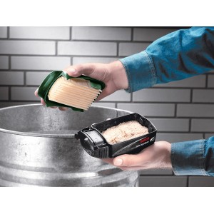 Multisurface Bosch PSM 160 A : Détail du système micro-filtre avec poussière de ponçage.