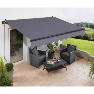 Tenda a braccio Aventura antracite 3x2m che ombreggia un patio con mobili da giardino.