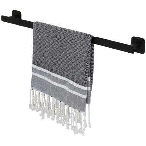 Schwarzer Tiger Colar Handtuchhalter aus Edelstahl mit Handtuch.