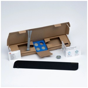 MagSpike Support Gel Douche L Noir, ensemble avec accessoires dans emballage ouvert.
