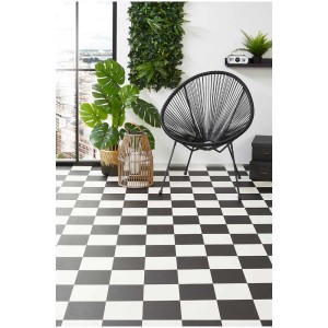 Revêtement de sol CV Track motif damier noir et blanc, vendu au mètre. Sol au design damier.