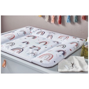 Large matelas à langer Rotho Boho Rainbow avec motif arc-en-ciel pour commode à langer.
