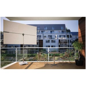 Paravento da balcone Doppler naturale 180x130 cm su balcone con tavolo e sedie.