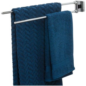 Tiger Onu Handtuchhalter, 2-armig, Edelstahl Chrom mit blauen Handtüchern.