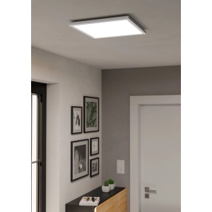 Plafoniera LED bianca Eglo Rovito-R (39 cm) in corridoio moderno.