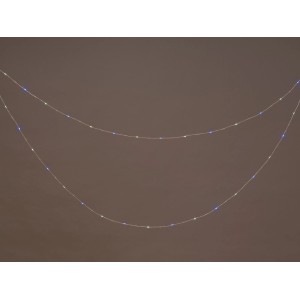 OBI LED Lichterkette mit 160 mehrfarbigen LEDs und transparentem Kabel für Außenbereiche. Ideal für Gartenbeleuchtung.
