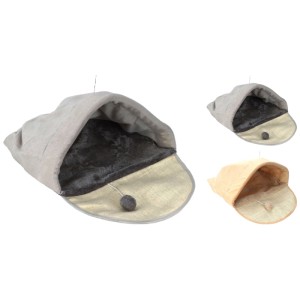 Letto per gatti in peluche multicolore con area per graffiare in sisal e giocattolo, colori assortiti.