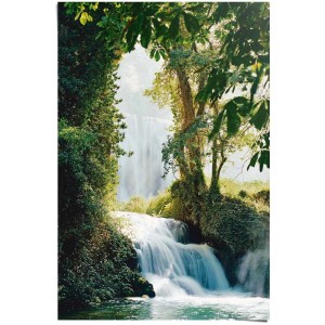 Maxiposter „Waterfalls - Zaragoza“ (61x91,5 cm): Wasserfall-Motiv, umrahmt von üppigem Grün.