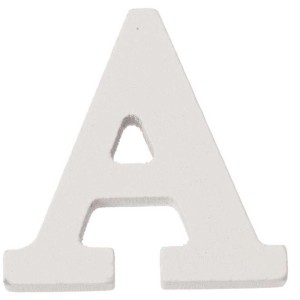 Lettre A blanche en MDF, hauteur 5,5 cm, idéale pour le bricolage et la décoration.