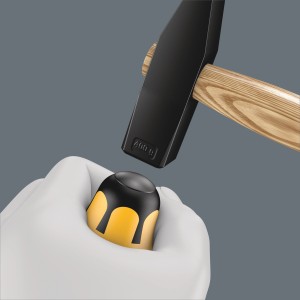 Tournevis plat Wera avec marteau : pour visser, buriner et mortaiser.