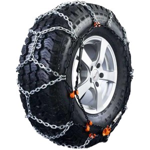 Weissenfels Rex TR 4x4 Schneekette Gruppe 10 am Reifen montiert.