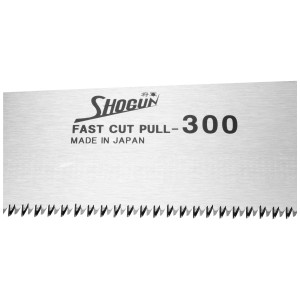Gros plan de la scie japonaise Shogun Kataba 300 avec denture fine.
