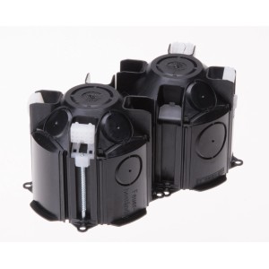 Scatola da incasso nera Gr. 1+1 con ingressi per tubi per installazione elettrica.