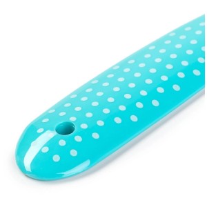 Modellatore per angoli e bordi Prym turchese in plastica con pois bianchi.