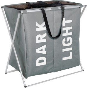 Cesto portabiancheria Wenko Duo grigio con due scomparti (120 l) e telaio in alluminio. Etichettato 'Dark' e 'Light'.