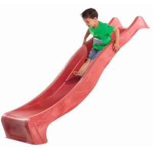 Toboggan à vagues rouge Karibu (2,3 m) avec enfant qui glisse. Idéal pour tours de jeux.