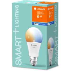 Lampada LED Bluetooth Ledvance Smart+, forma a bulbo, E27, tunable white, sulla confezione.