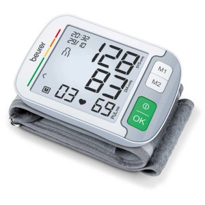 Misuratore di pressione da polso Beurer BC 51 con bracciale e display.