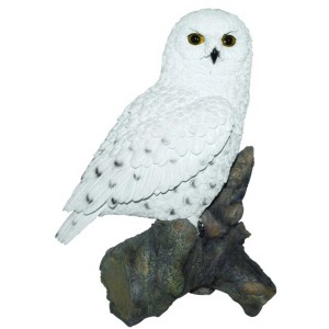 Detailreiche, weiße Schnee-Eule aus Polyresin als Gartendeko. Naturnahe Optik, handgefertigt.