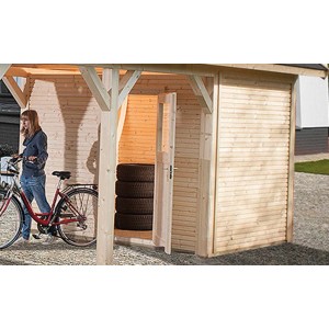 Rimessa per attrezzi Weka WekaLine per carport LH, naturale con porta e pneumatici all'interno.