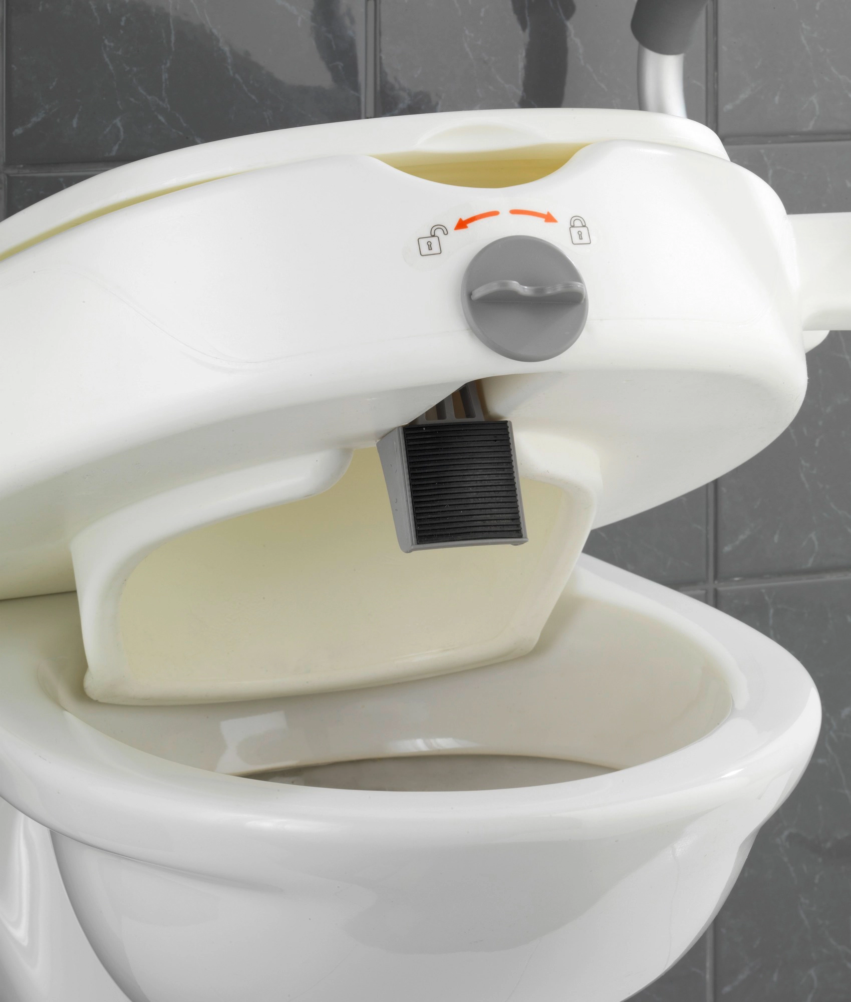 Wenko Réhausseur de toilette avec accoudoir Secura Aluminium