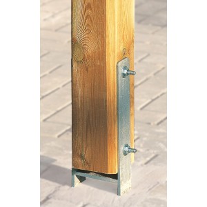 Ancoraggio a H 9x9 cm per ingresso bancone fissato a palo di legno.