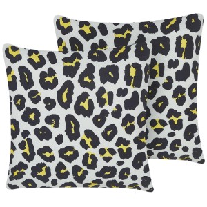 Zwei quadratische Beliani Gartenkissen Karditsa 45x45 cm mit buntem Leopardenmuster aus Polyester für Innen & Aussen.