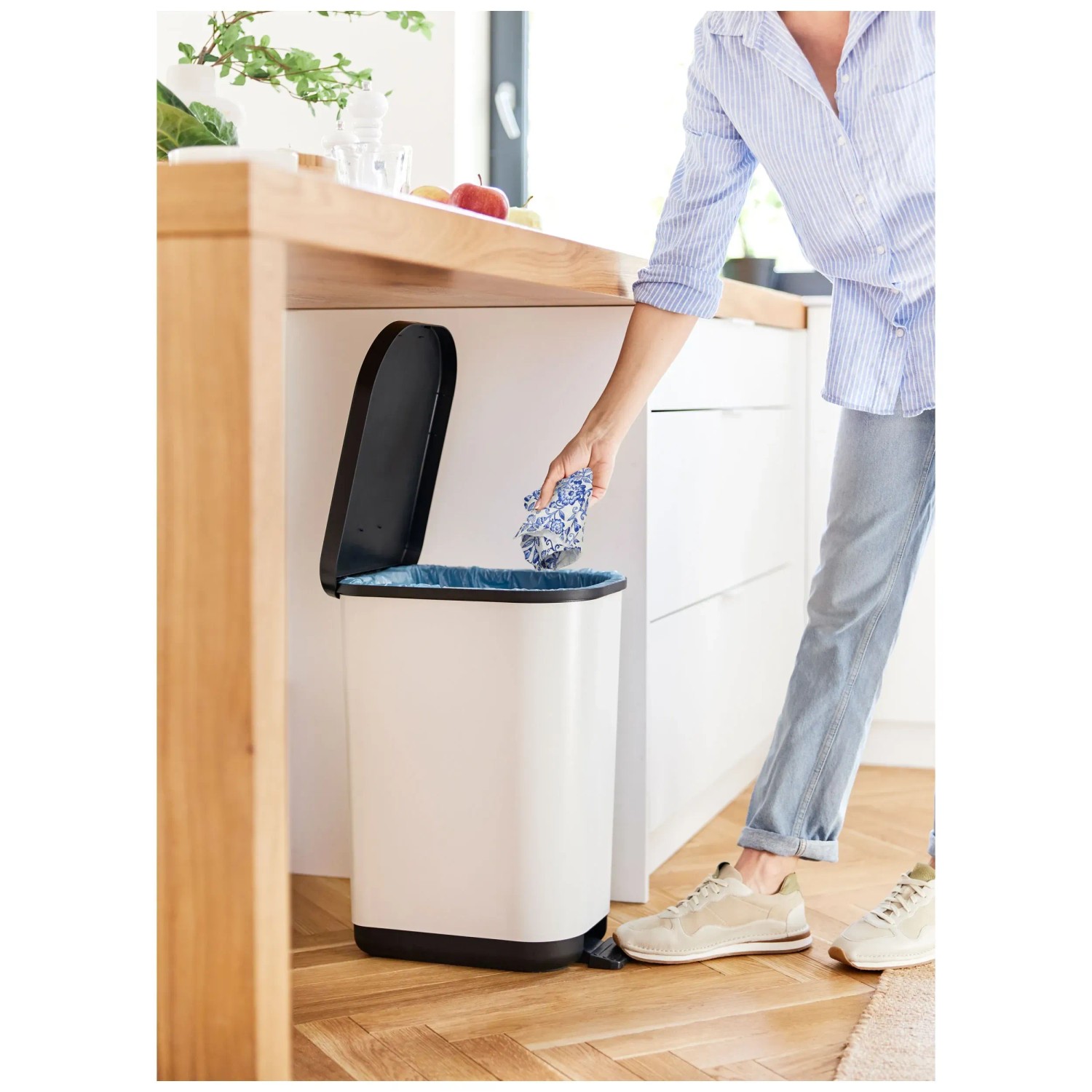 Rotho Treteimer Ribo Mistelweiss 35 l kaufen bei OBI