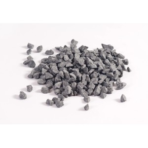 Gravillons de basalte 8/12 mm : Gravillons décoratifs gris foncé pour allées et rocailles.