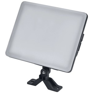 Faretto LED da esterno Osram Endura, 50W, nero, con staffa regolabile per montaggio a parete esterno.