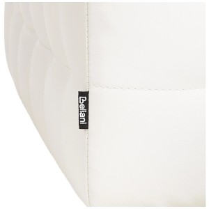 Gros plan : Tabouret de rangement en similicuir blanc Beliani Michigan avec surpiqûres.