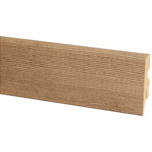 Plinthe Walnut Tobacco, hauteur 60 mm, pour une fixation murale facile avec des clips.