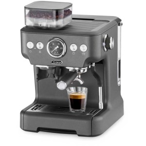 Macchina da espresso Trisa Barista Plus antracite con chicchi di caffè ed espresso.