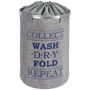 Cesto portabiancheria grigio Ringo con coulisse e stampa "Collect Wash Dry Fold Repeat".