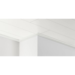 Listello decorativo per soffitto Parador DAL 3, bianco seta opaco, montato su soffitto e parete.