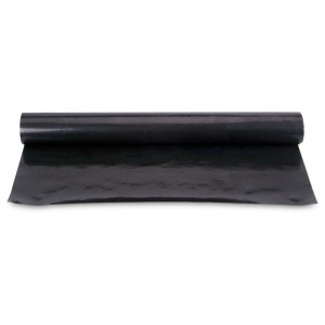 Protection de four noire Permanent (50x45 cm) en plastique, enroulée.