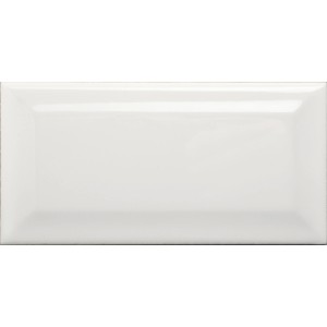Carreau mural métro en faïence blanche brillante, 7,5x15 cm, pour salle de bain et cuisine.