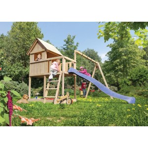 Karibu Kinderspielhaus Frieda Set mit Schaukel, Rutsche blau und Anbau im Garten.