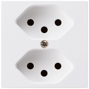 Prise Hager Kallysto blanche avec 2 inserts T13 et plaque frontale.