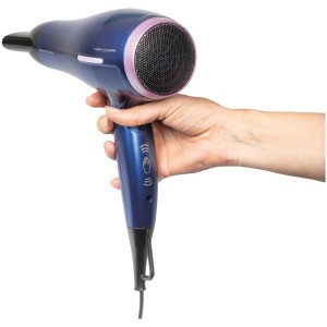 Sèche-cheveux bleu Profi Care HTD 3030 avec capteur tactile tenu à la main.