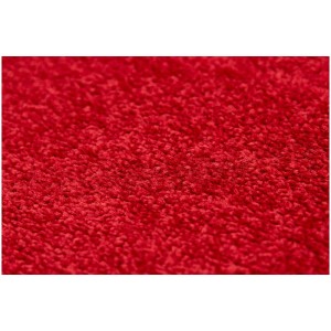 Gros plan : Moquette Linda Velours bordeaux, au mètre avec surface douce.