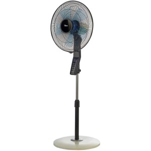Bimar Standventilator VP455T, schwarz mit blauen Rotorblättern, silbernem Ständer und beigem Fuss. Ø 40 cm.
