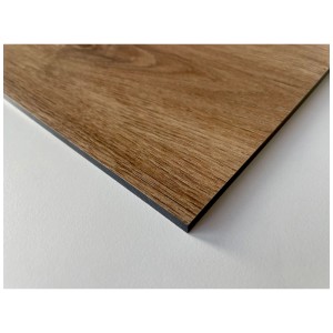 Pannello compatto multiuso in rovere, 139x62cm, spessore 3mm. Piano di lavoro effetto legno.