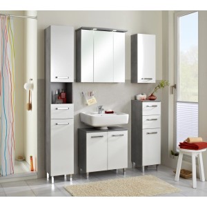 Mobile lavabo Pelipal bianco/effetto cemento con altri mobili da bagno nel bagno.